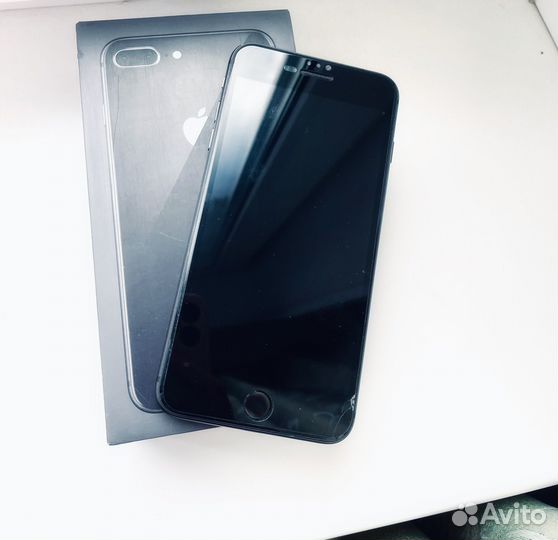 Телефон iPhone 8 plus