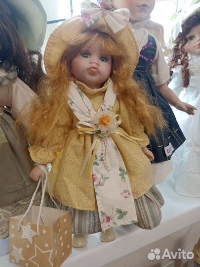 Кукла фарфоровая коллекционная