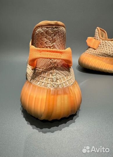 Кроссовки Yeezy Boost 350 V2 Персик