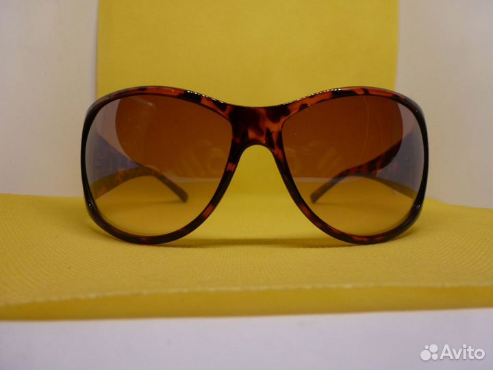 Солнцезащитные очки со стразами женские новые