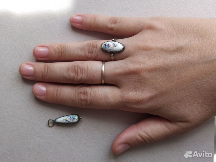 Ростовская финифть, Комплект украшений