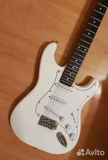 Электро гитара Denn Strat