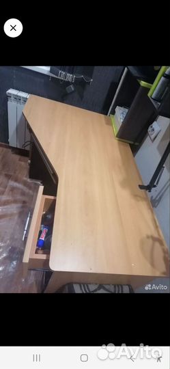 Стол отдам