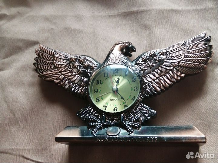 Часы будильник