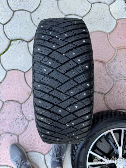 Зимняя резина Good Year ultragrip с дисками skad