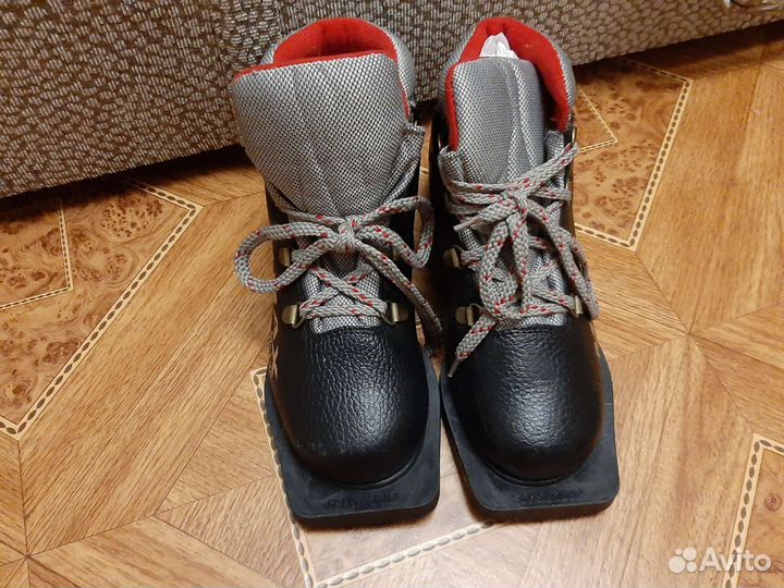 Лыжные ботинки 34 размер