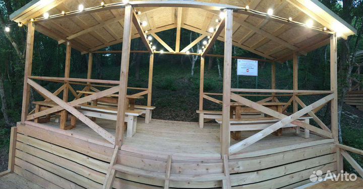 Аренда беседки, место отдыха, столик в лесу