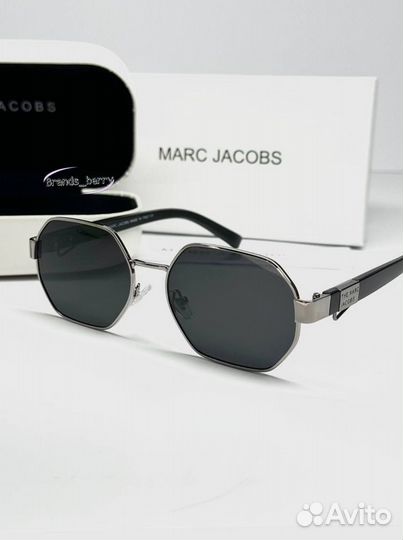 Солнцезащитные очки Marc Jacobs женская