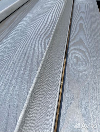 Окрашенная палубная доска листв. / 28х140 мм / вс