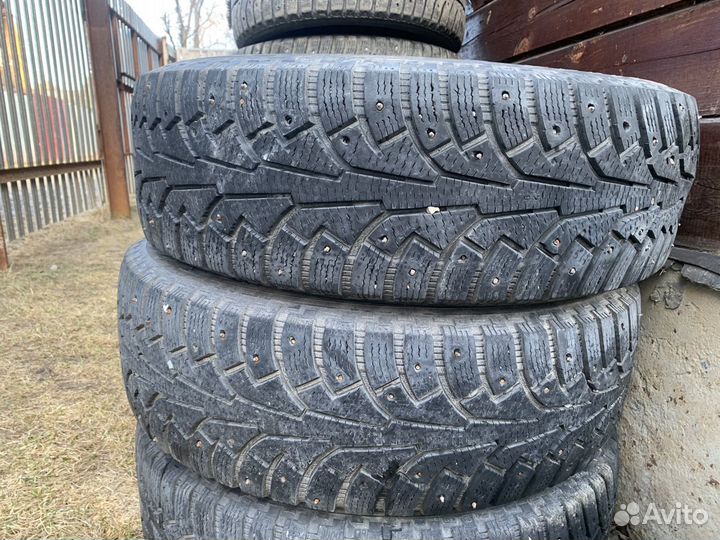 Nokian Tyres Hakkapeliitta 5 SUV 225/65 R17