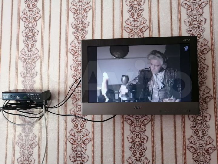 2-к. квартира, 54 м², 1/9 эт.