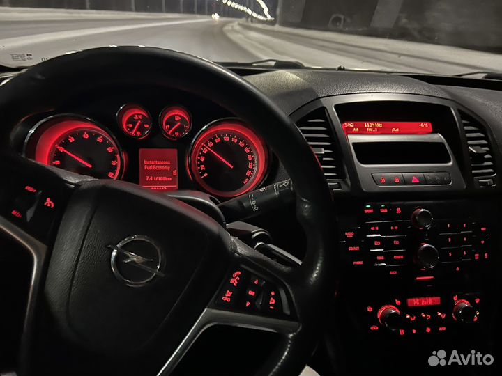 Opel Insignia 2.0 МТ, 2008, 220 000 км