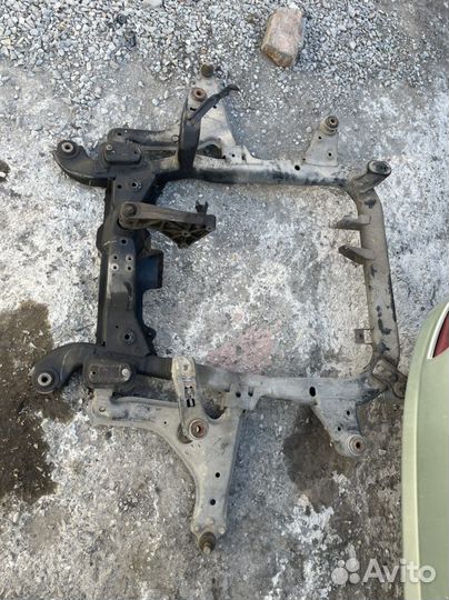 Подрамник передний opel zafira b