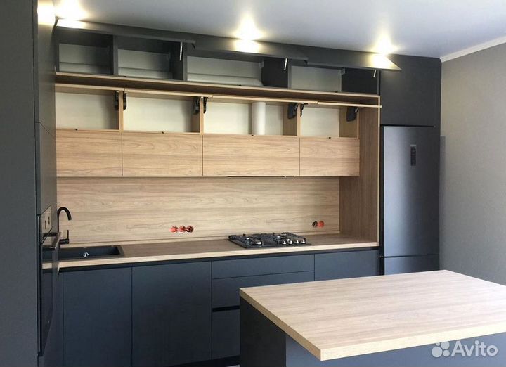 Кухонный гарнитур с островом