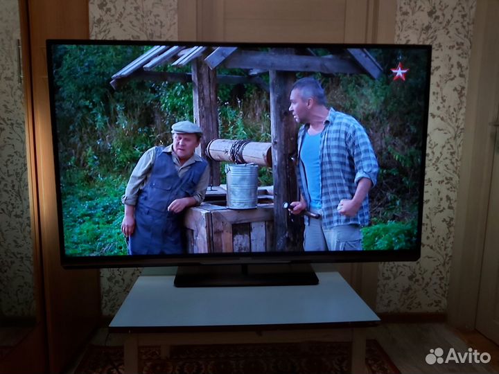 SMART Philips 140 см 3D LED DVB-T2 WI FI
