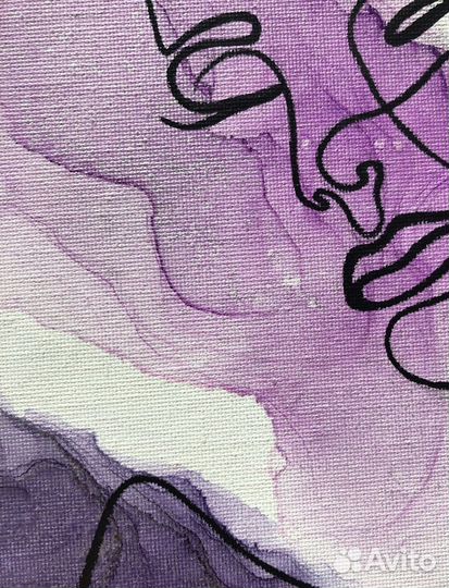 Картина алкогольными чернилами с девушкой