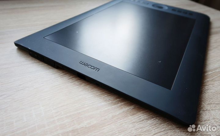 Графический планшет Wacom Intuos Pro