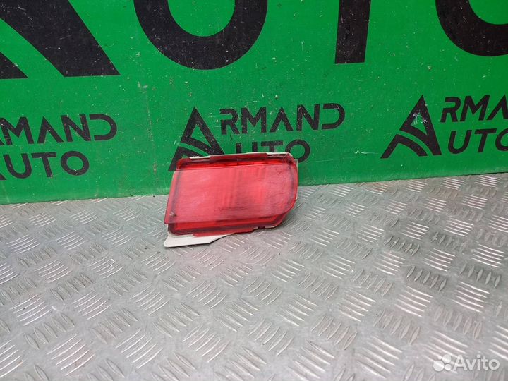 Фонарь противотуманный левый Toyota Land Cruiser