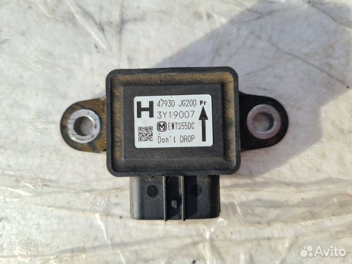 Датчик ускорения Nissan Juke F15 HR16DE 2014