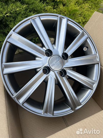 Камрик r15 4x100 dia 60.1 et45