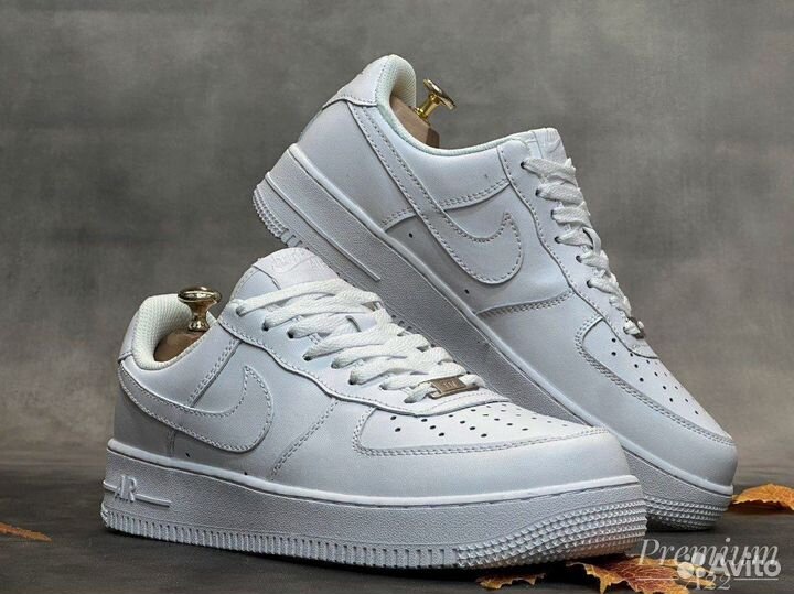 Nike air force 1 белые разм. 42