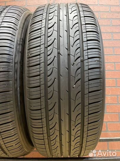 Kumho Solus KH25 235/55 R17 98T