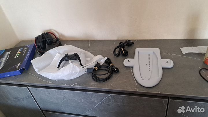 PS5 slim 1tb CFI-2000A