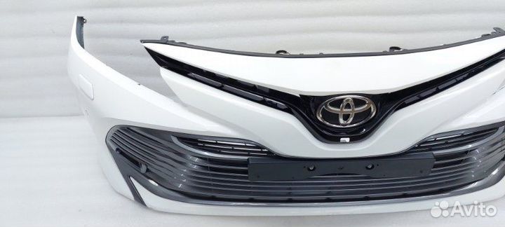 Бампер передний Toyota Camry 70 6arfse 2019