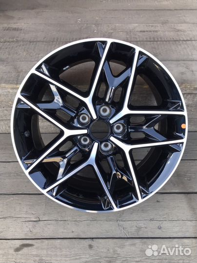 Один новый диск R18 Kia Optima