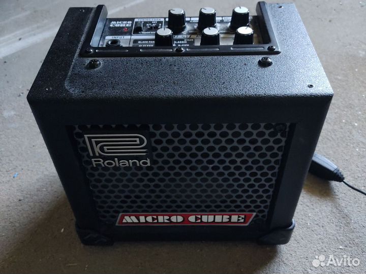 Гитарный комбоусилитель