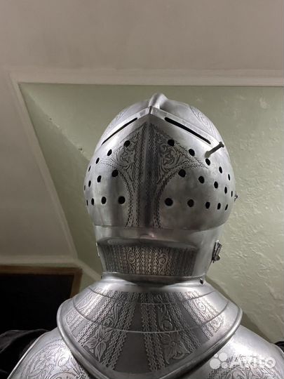 Доспехи рыцаря