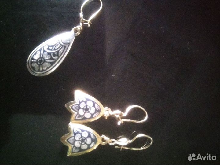 Серьги разные