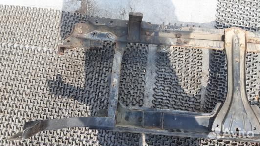 Передняя панель крепления облицовки (телевизор) ni