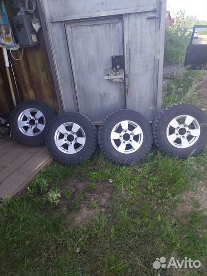 R15 Yokohama Geolandar M/T G003 215/75, PCD 5x114.3 DIA 98.5