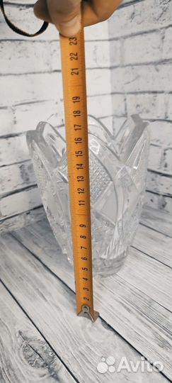 Хрустальная ваза