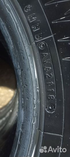 Nitto Therma Spike 215/65 R16