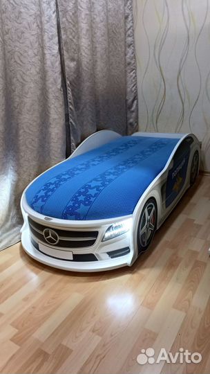 Кровать машина