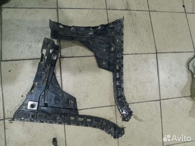 Mercedes W213 кронштейн заднего бампера