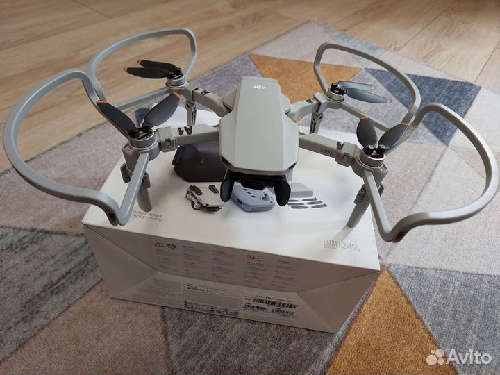 Dji Mini 2 fly more combo