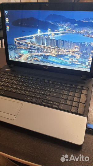Ноутбук acer E1-551