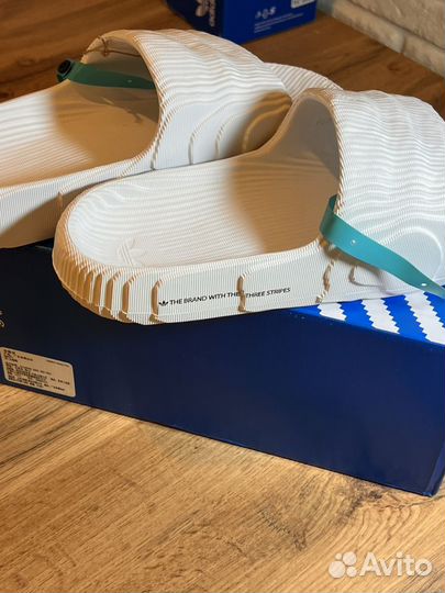 Тапочки Adidas originals Adilette 22