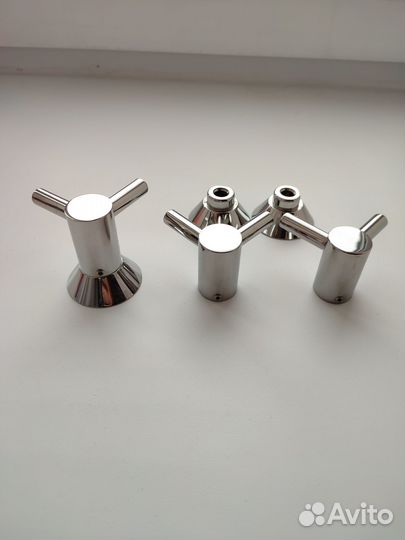 Крючки для одежды