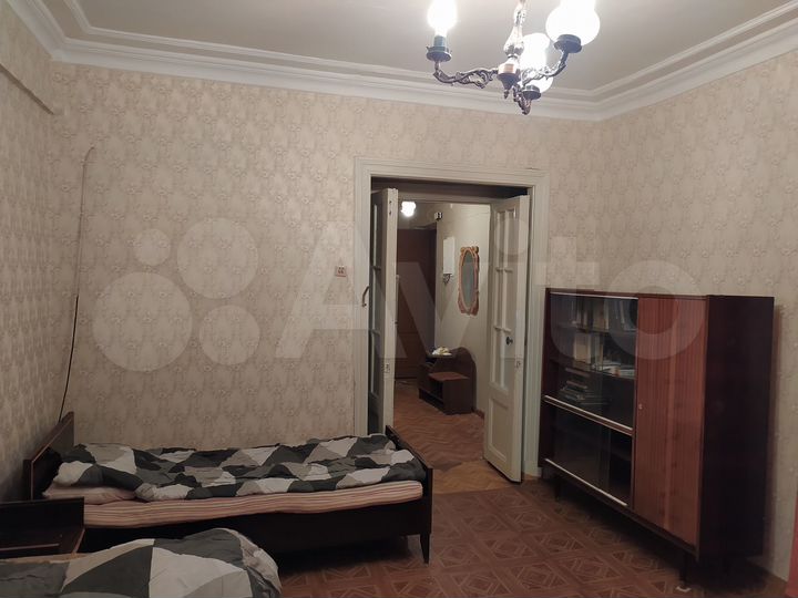 2-к. квартира, 60 м², 3/3 эт.