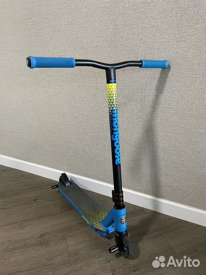 Трюковой самокат mongoose