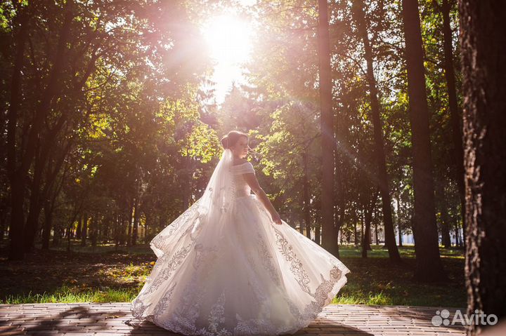 Свадебное платье