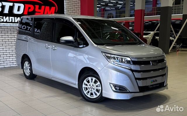 Toyota Noah 2.0 CVT, 2019, 30 700 км