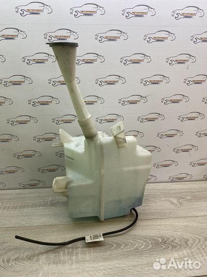 Бачок омывателя Nissan Teana J32 (с моторчиком)