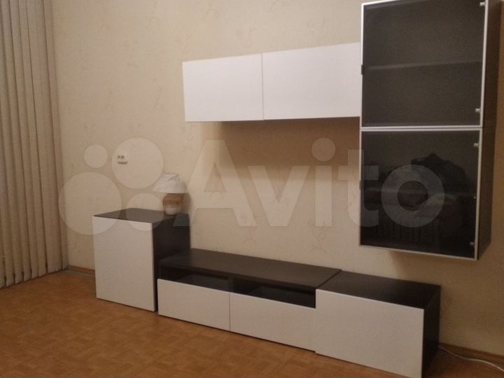 2-к. квартира, 56 м², 9/10 эт.