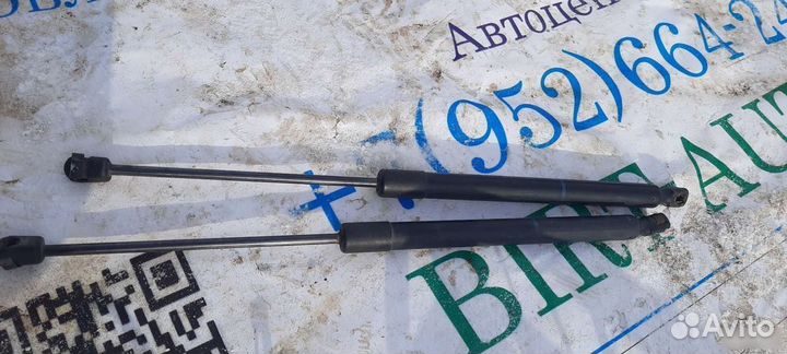 Амортизатор капота и багажника audi q7