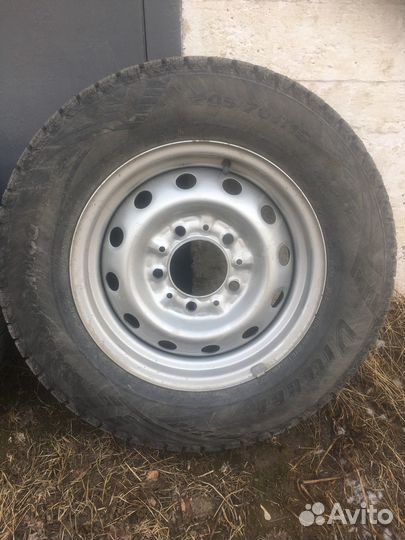 Зимняя резина 205 70 r15 Viatti с дисками